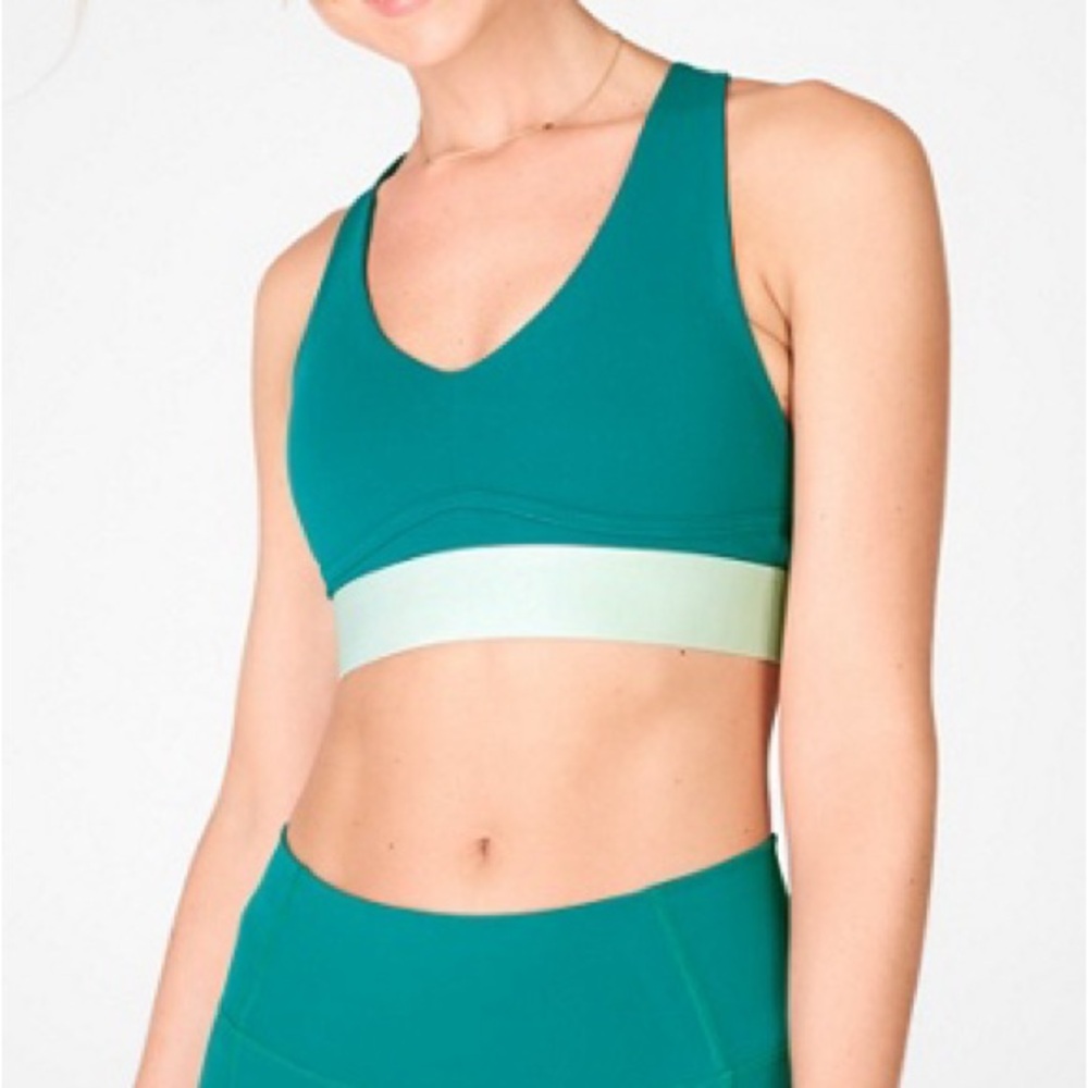 Fabletics Teal & Mint Sports Tank and Leggings with pockets set